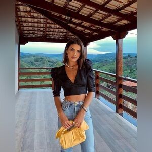 NWT Camila Coelho Micaela Black cap sleeve Crop Top xs